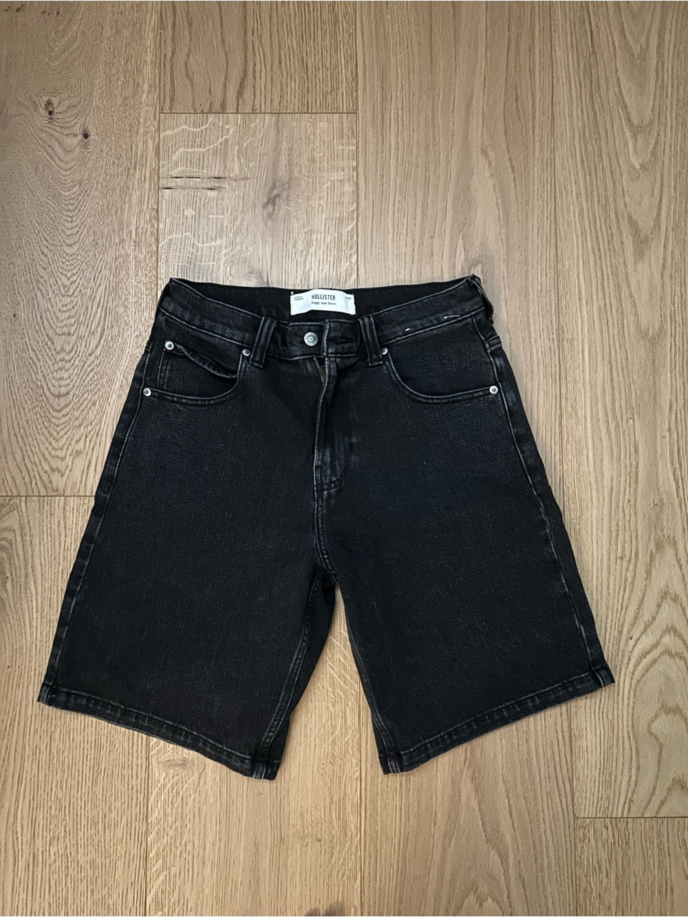 Hollister Men’s Black Relaxed Denim Shorts
